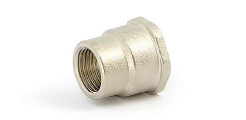 Муфта переходная никелированная 3/4"х1/2" Uni-Fitt: фотография 1